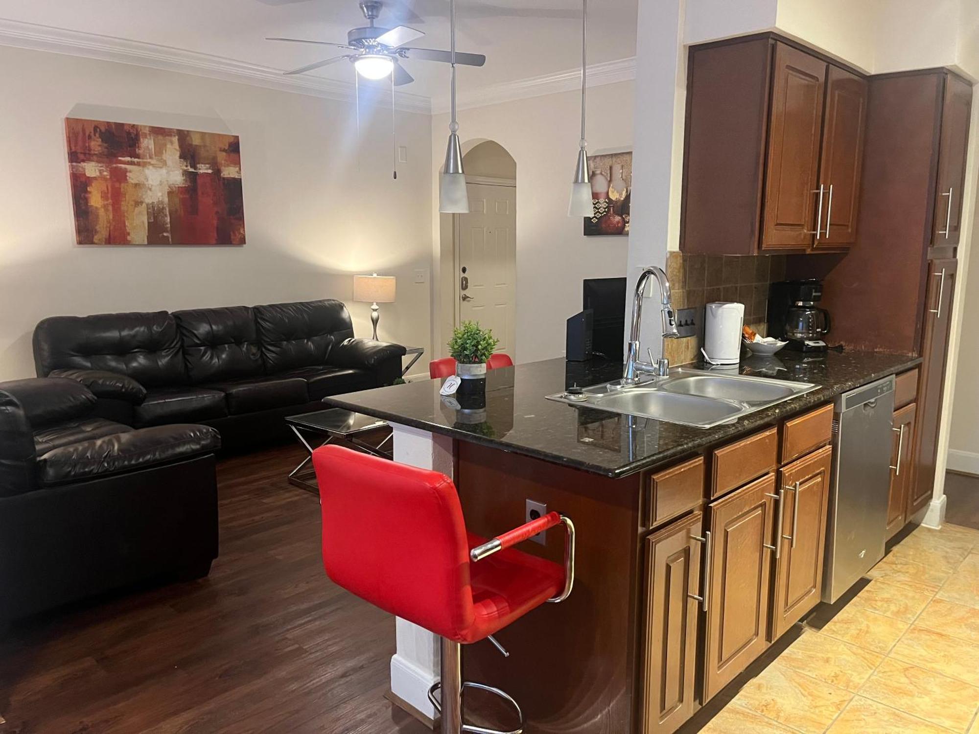 Luxury Fully Furnished Apartments By Nasa And Kemah Boardwalk Houston Room photo