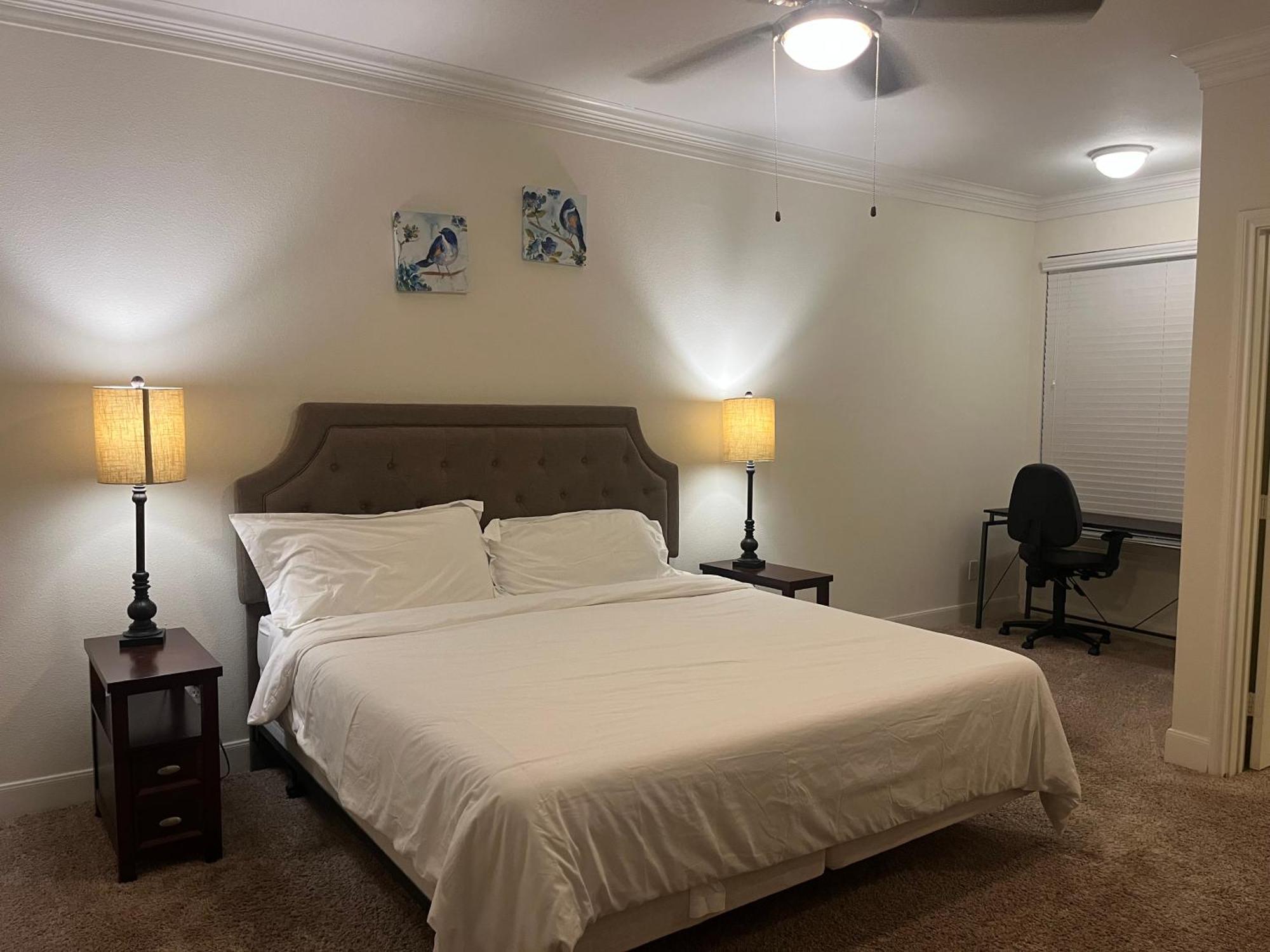 Luxury Fully Furnished Apartments By Nasa And Kemah Boardwalk Houston Room photo